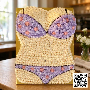 Bánh kem tươi tạo hình 3D bikini độc đáo màu tím hồng trên nền kem da, món quà hài hước tặng sinh nhật bạn bè, người lớn.