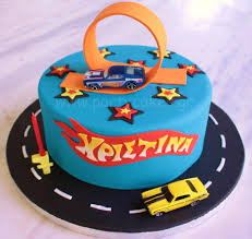 Top 10 bánh sinh nhật hình xe ô tô Hot wheel đẹp nhất