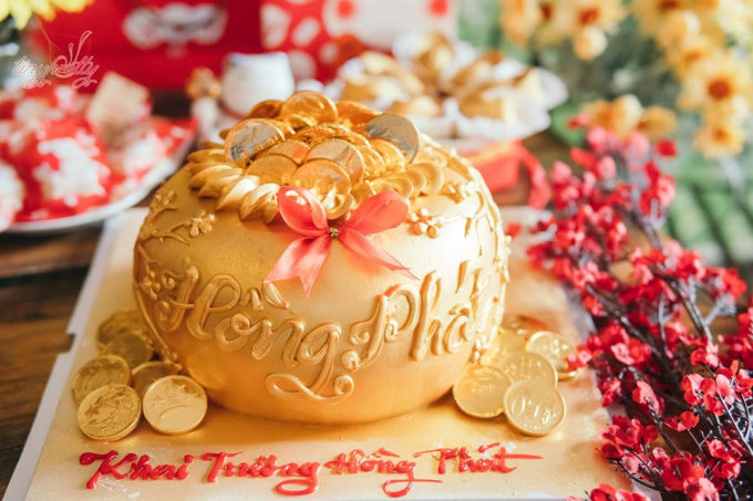 Bánh thỏi vàng, bánh hũ vàng rước lộc thần tài, khai xuân như ý.