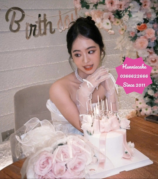 FEEDBACK BÁNH SINH NHẬT ĐẸP THÁNG 6 - BÁNH NHÀ HUNNIE CAKE
