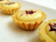 Hướng dẫn cách làm và công thức làm Cream cheese tart hay còn gọi là bánh tart phô mai