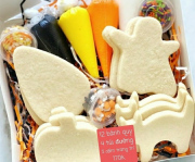 Set bánh quy tự trang trí DIY Haloween của nhà Hunnie: