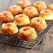 Pina Colada Muffins THEO DUNG NGUYEN BẾP VÀ BÁNH