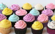 Cupcake cốt vani cơ bản kèm creamcheese frosting Bài viết của Dang Minh Hanh‎