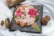 Top 10 Bánh sinh nhật tặng người phụ nữ bạn yêu đẹp nhất