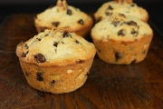 Banana Chocolate Chip Muffins - Muffin chuối chocolate chíp