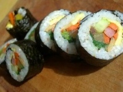 Hướng dẫn cách làm Cơm cuộn kiểu Hàn Quốc, Sushi, Kimbap