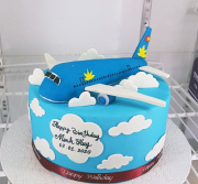 Bánh Sinh Nhật Máy Bay – Món Quà Độc Đáo và Sáng Tạo Từ Hunnie Cake