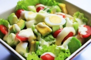 Hướng dẫn cách làm các loại nước sốt trộn salad  đậm đà, thơm ngậy được cả nhà yêu thích