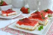 Học làm bánh Cheesecake dâu tây không cần lò nướng