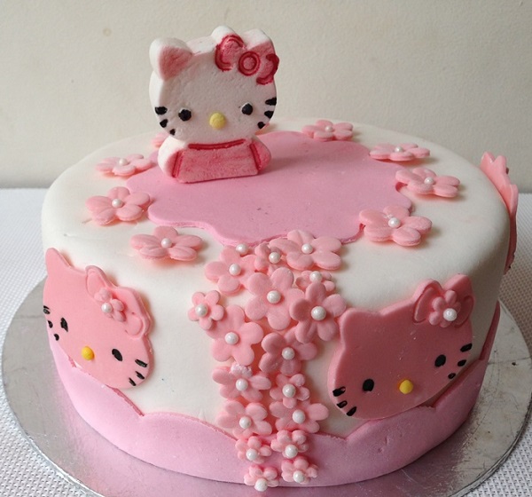 5 mẫu bánh sinh nhật hình Hello Kitty được các bé gái yêu thích nhất