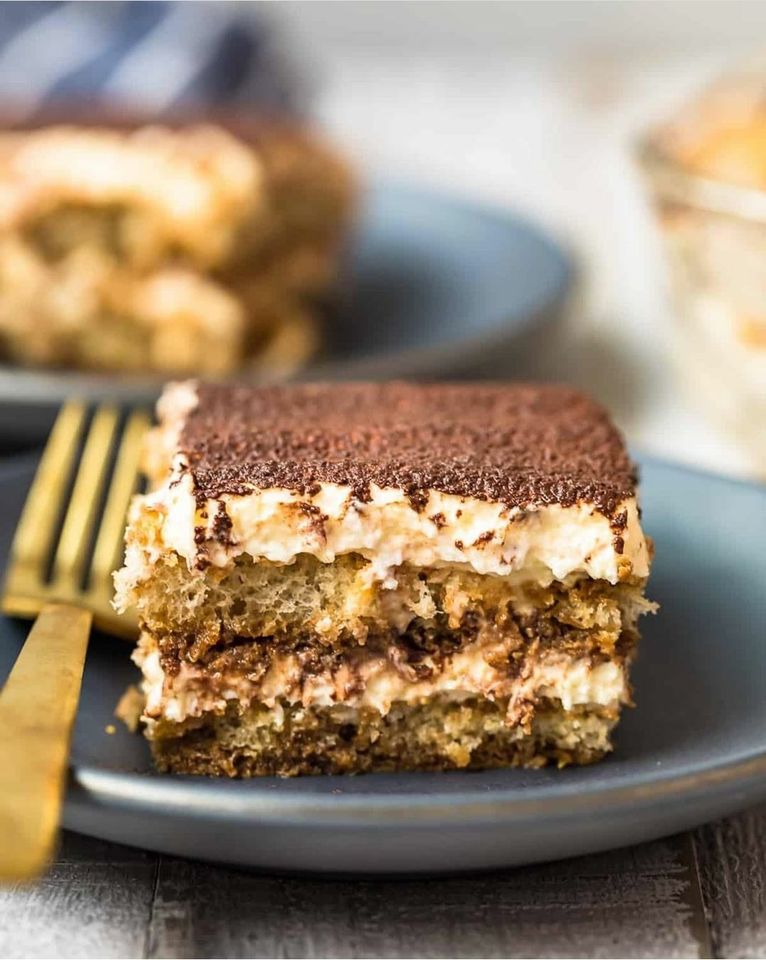 Bánh sinh nhật Tiramisu dành cho người ăn kiêng keto, low carb và bệnh tiểu đường